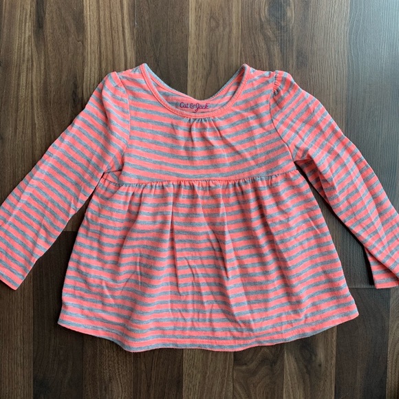 3 shirts bundle - Picture 3 of 4